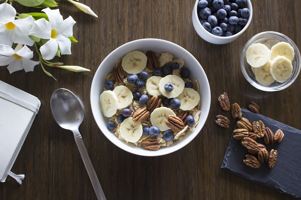 Breakfast, Cereal, Milk, Banana, Blueberry, Pecan, Nuts