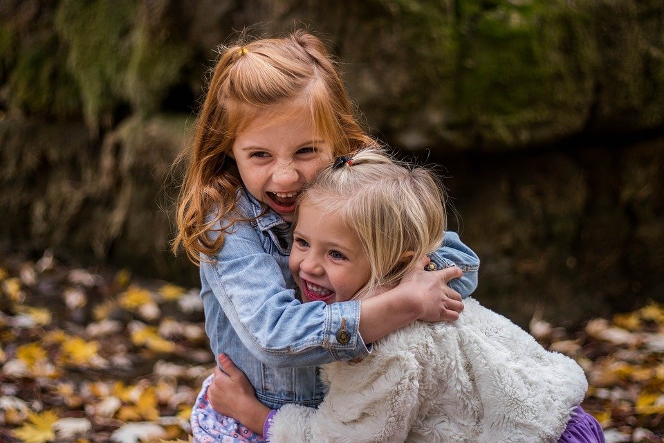 Children, Sisters, Cute, Girls, Happiness, Happy, Smile